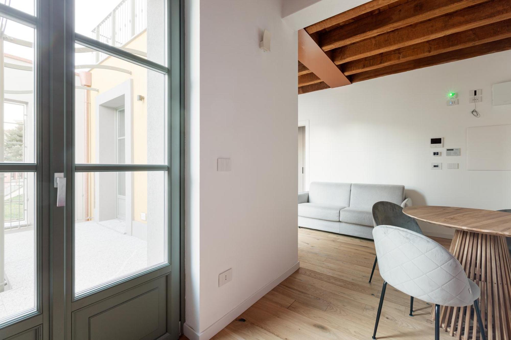 Modern Apartment In Milan With Balcony Exteriér fotografie